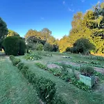 Le Prieure Saint Pierre, Et D'hotes Dans Un Parc Classe Prázdninový dům
