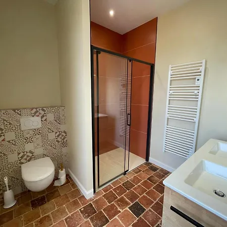 Holiday home Le Prieure Saint Pierre, Et D'hotes Dans Un Parc Classe *