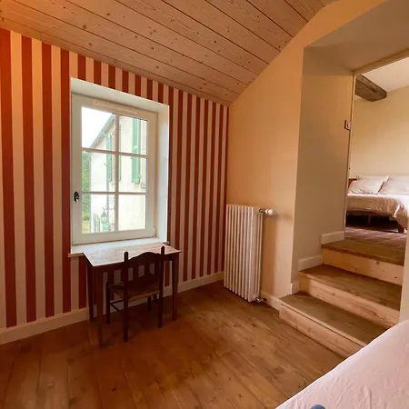 Holiday home Le Prieure Saint Pierre, Et D'hotes Dans Un Parc Classe
