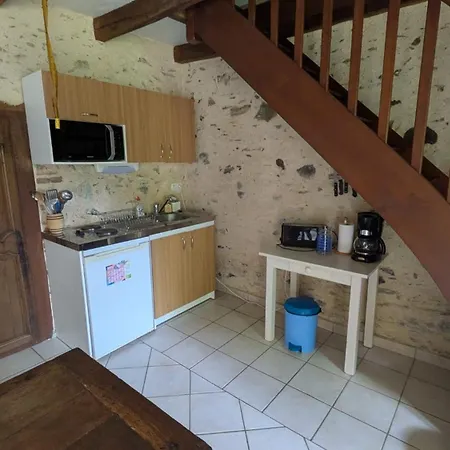 Le Prieure Saint Pierre, Et D'hotes Dans Un Parc Classe Reaumur