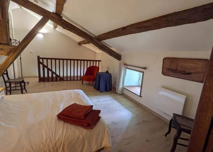 Le Prieure Saint Pierre, Et D'hotes Dans Un Parc Classe Réaumur